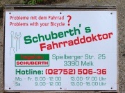 kerékpárbolt reklám..akár magyar tárolón is lehetne ilyen